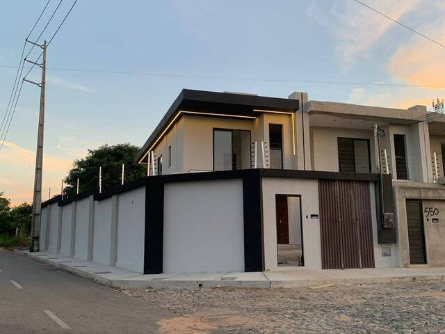 #1016 - Casa para Venda em Eusébio - CE - 3