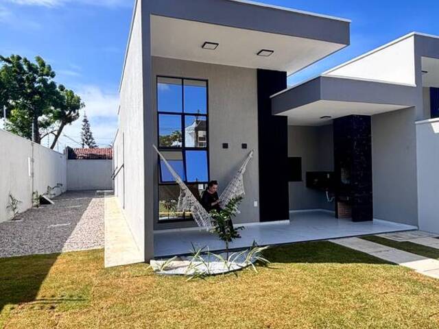 #1152 - Casa para Venda em Eusébio - CE