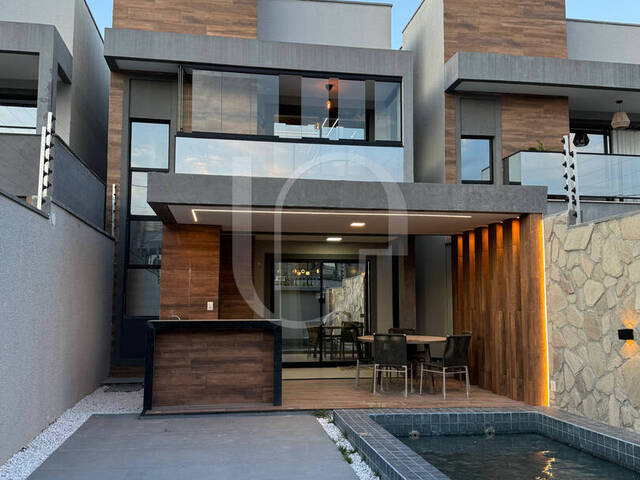 #1213 - Casa para Venda em Eusébio - CE - 1