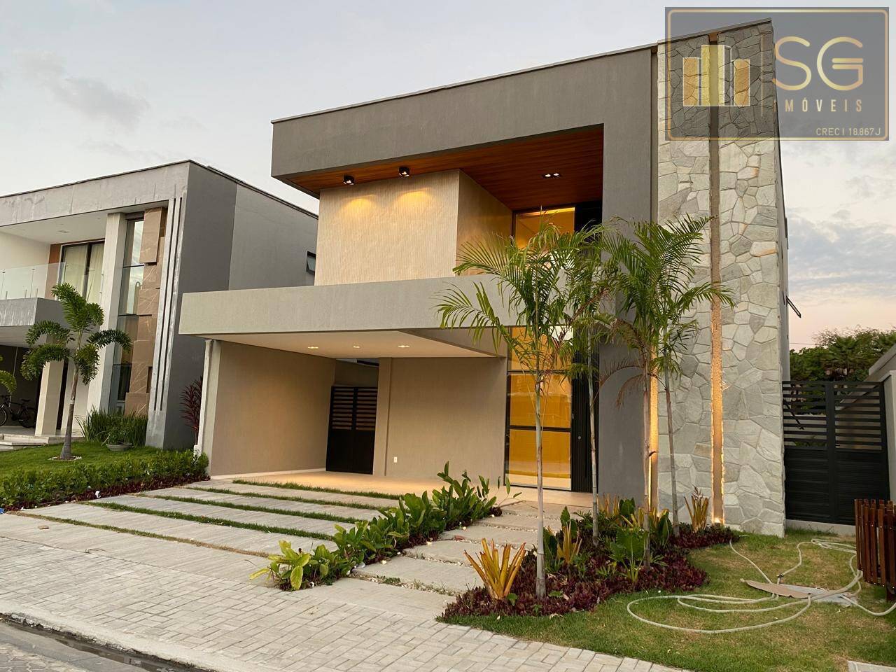 Casa de Condomínio, 4 quartos - Foto 1