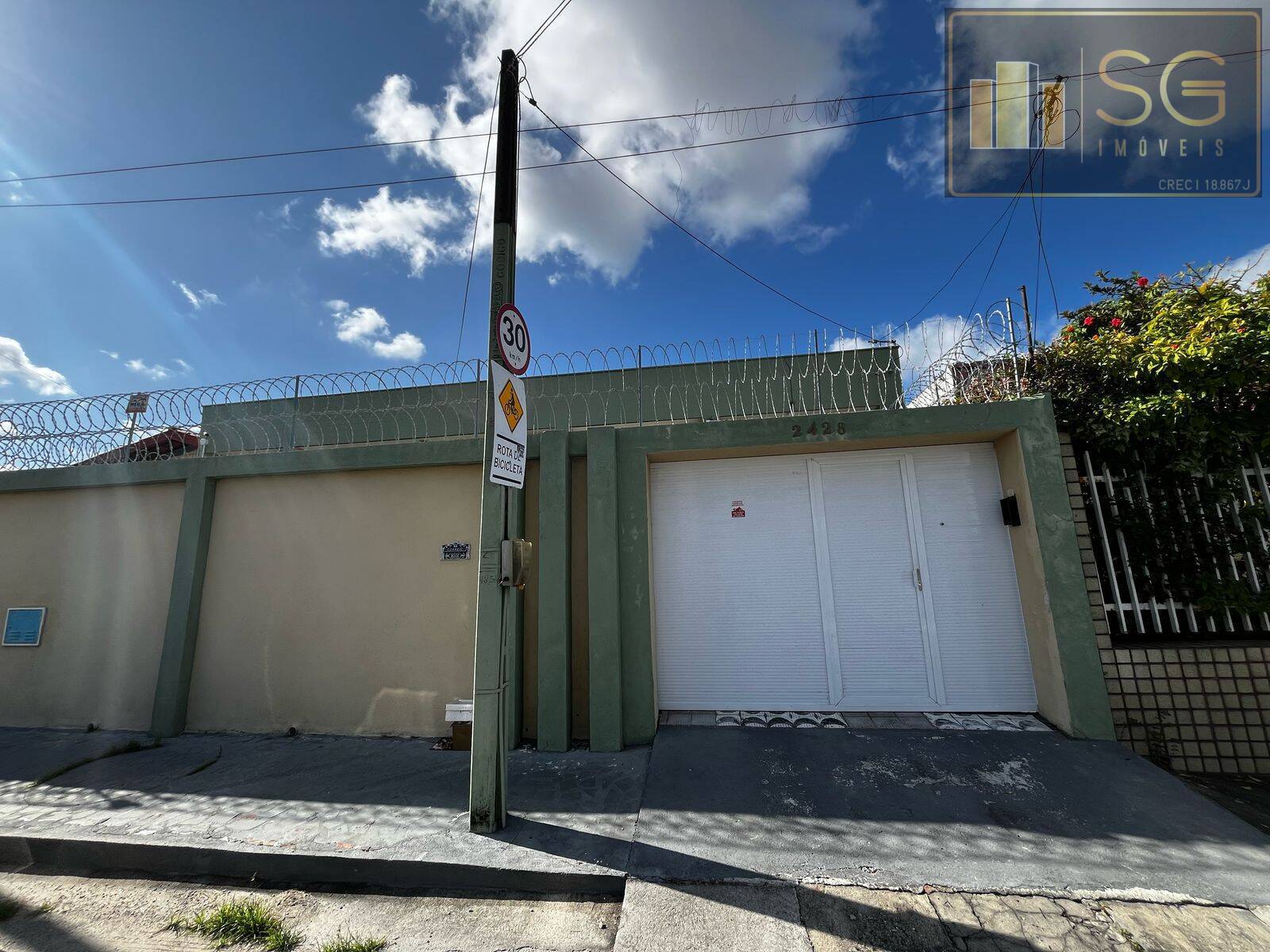 Casa, 4 quartos, 363 m² - Foto 1