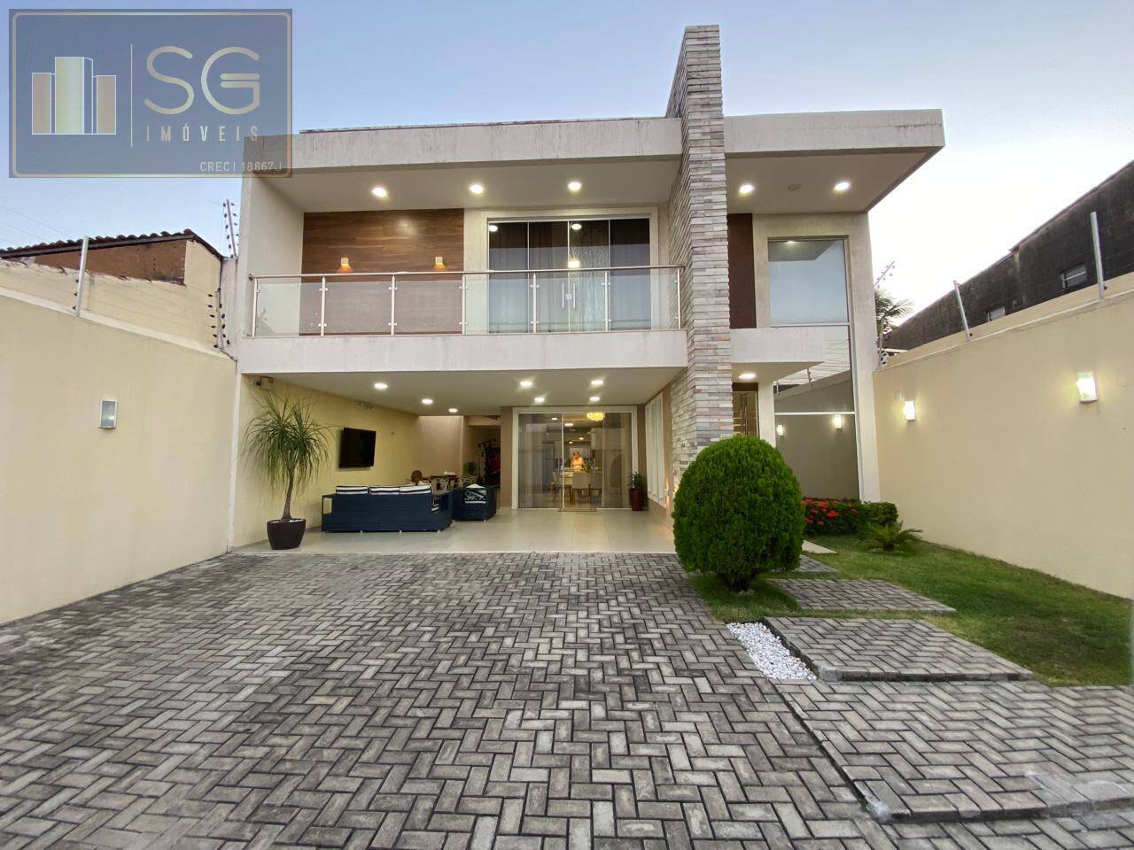 Casa, 3 quartos, 290 m² - Foto 1