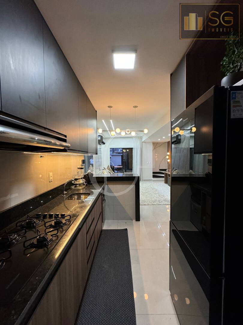 Casa, 3 quartos, 200 m² - Foto 6