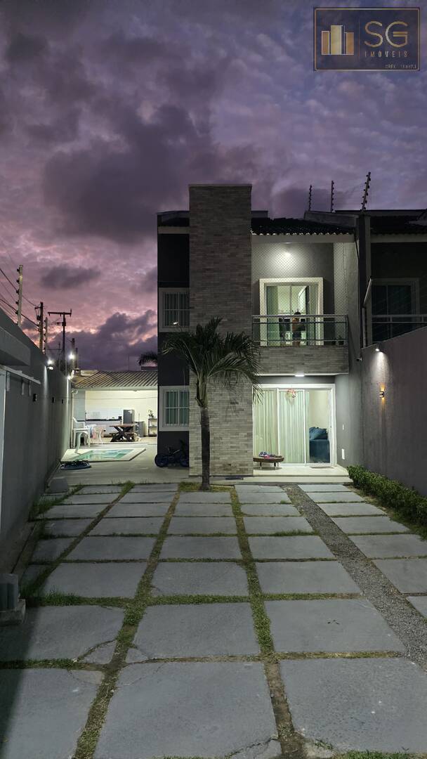 Casa, 3 quartos, 200 m² - Foto 1
