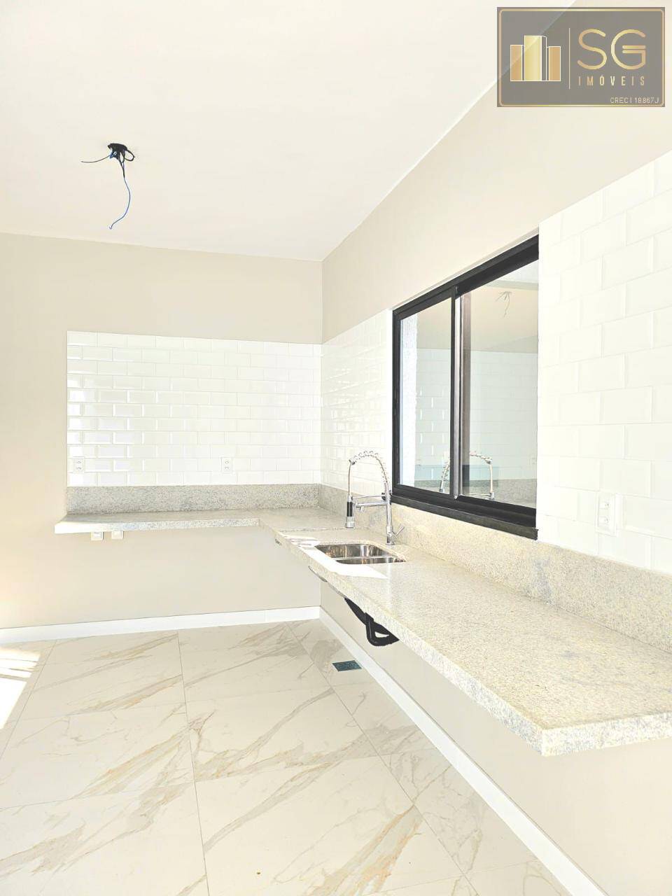 Casa, 4 quartos, 200 m² - Foto 4