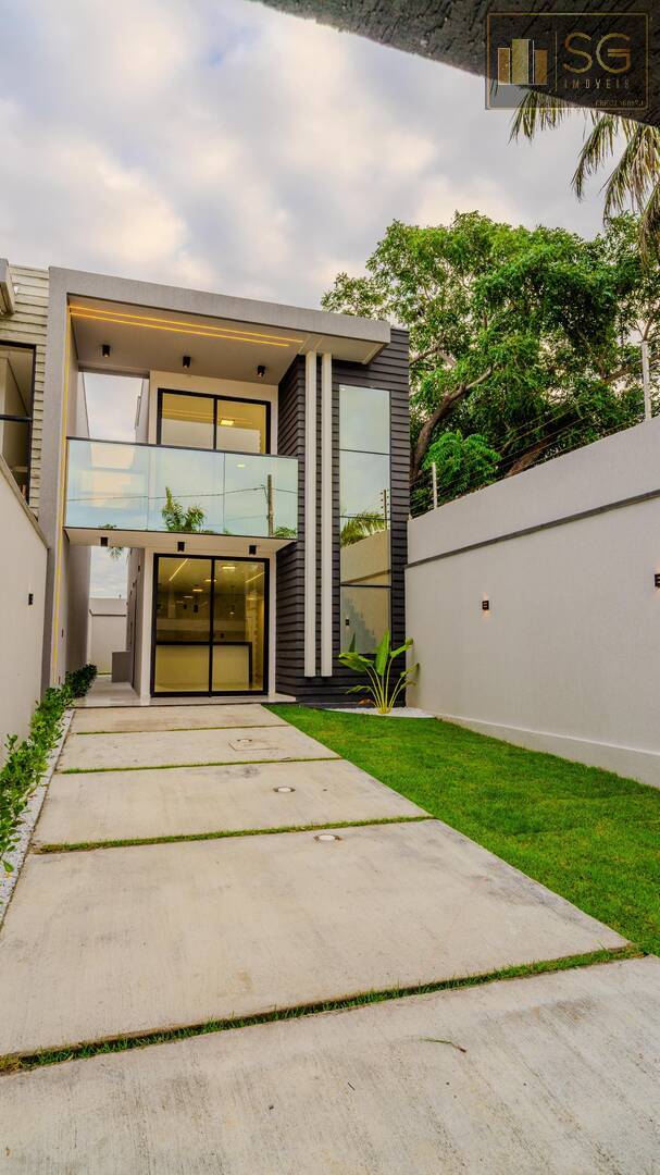Casa, 4 quartos, 147 m² - Foto 1